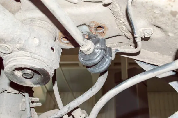 Sway Bar įvorės simptomai ir diagnozė 2025 m. – Neleiskite, kad nedideli garsai virstų didelėmis problemomis